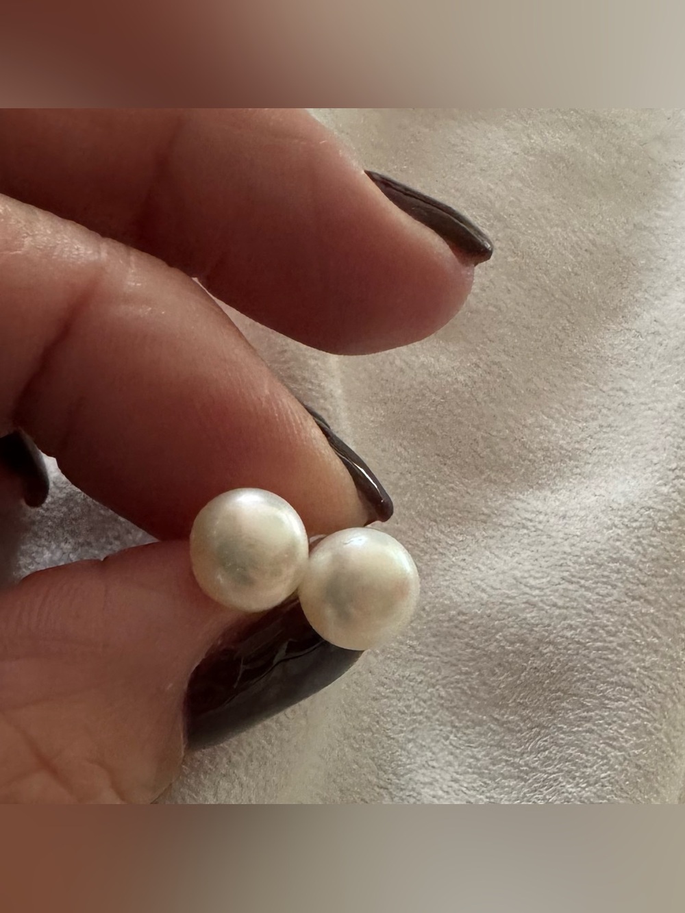 Vintage 14k Gorgeous 8mm South Sea White Pearl Stud Earrings
